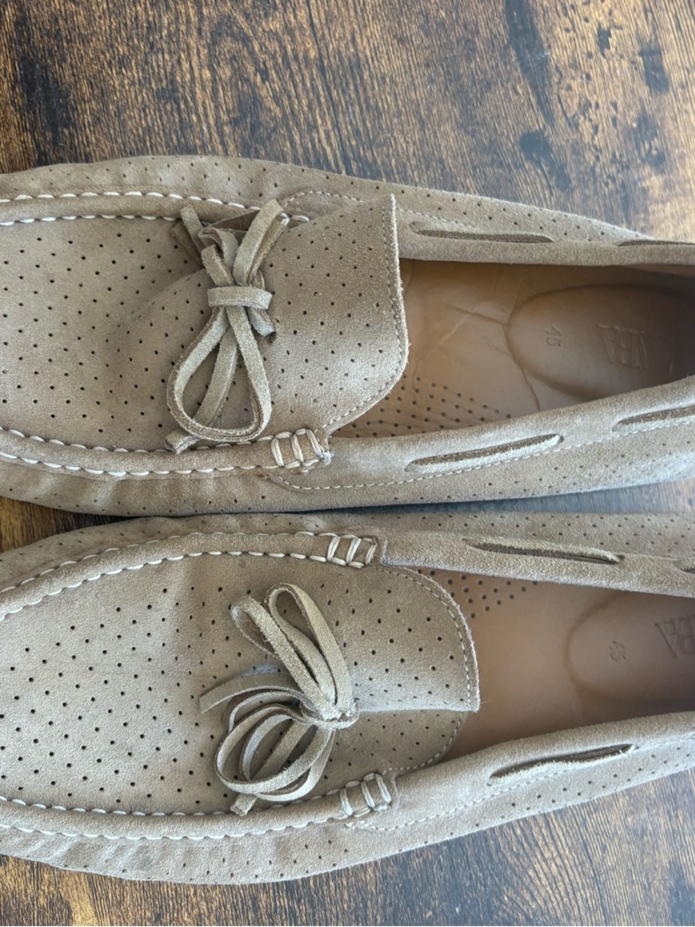 Zara Men’s Perforated Suede Tassel Loafers in Taupe - Picture 4 of 7